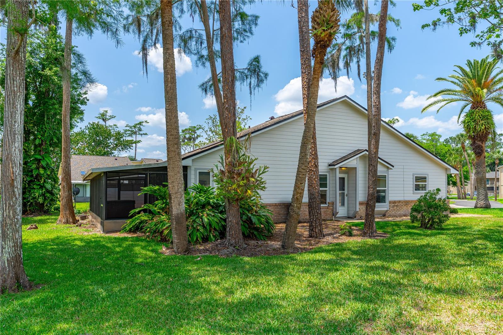 115 BOB WHITE COURT