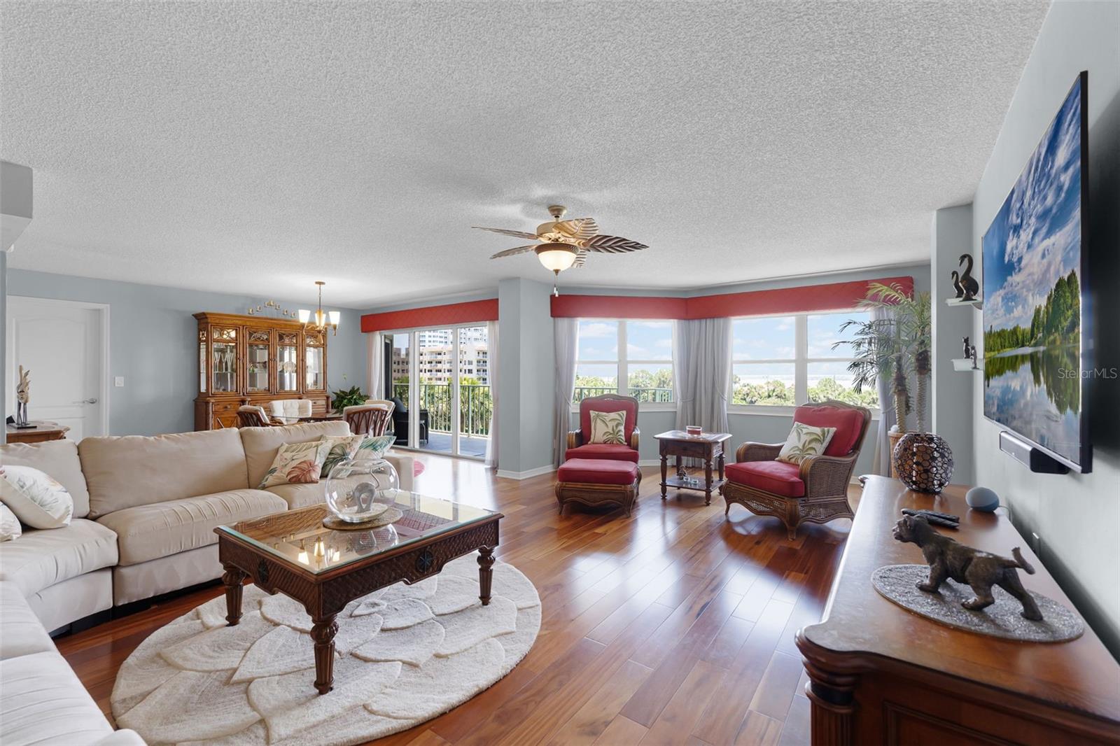 4 OCEANS WEST BOULEVARD 502D