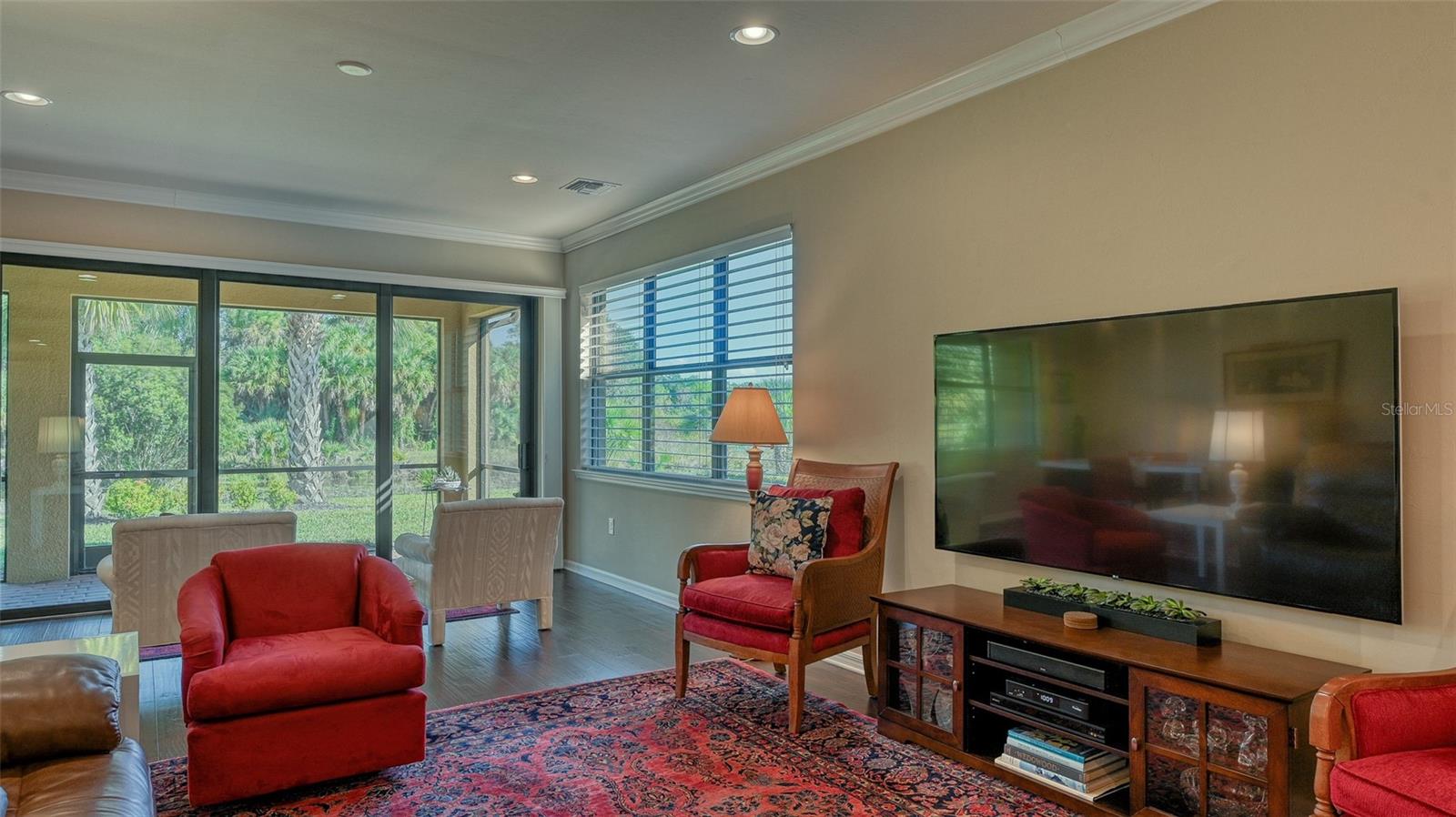 SANDHILL PRESERVE - Residential