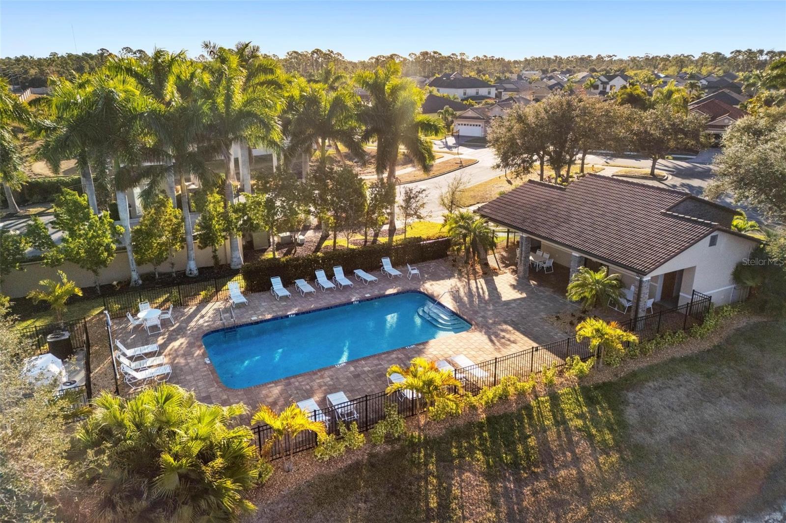 VILLA MILANO PH 4-6 - Residential