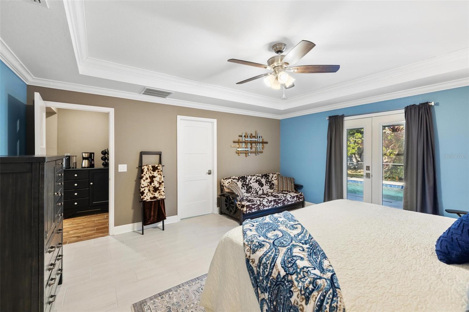 VILLA MILANO PH 4-6 - Residential