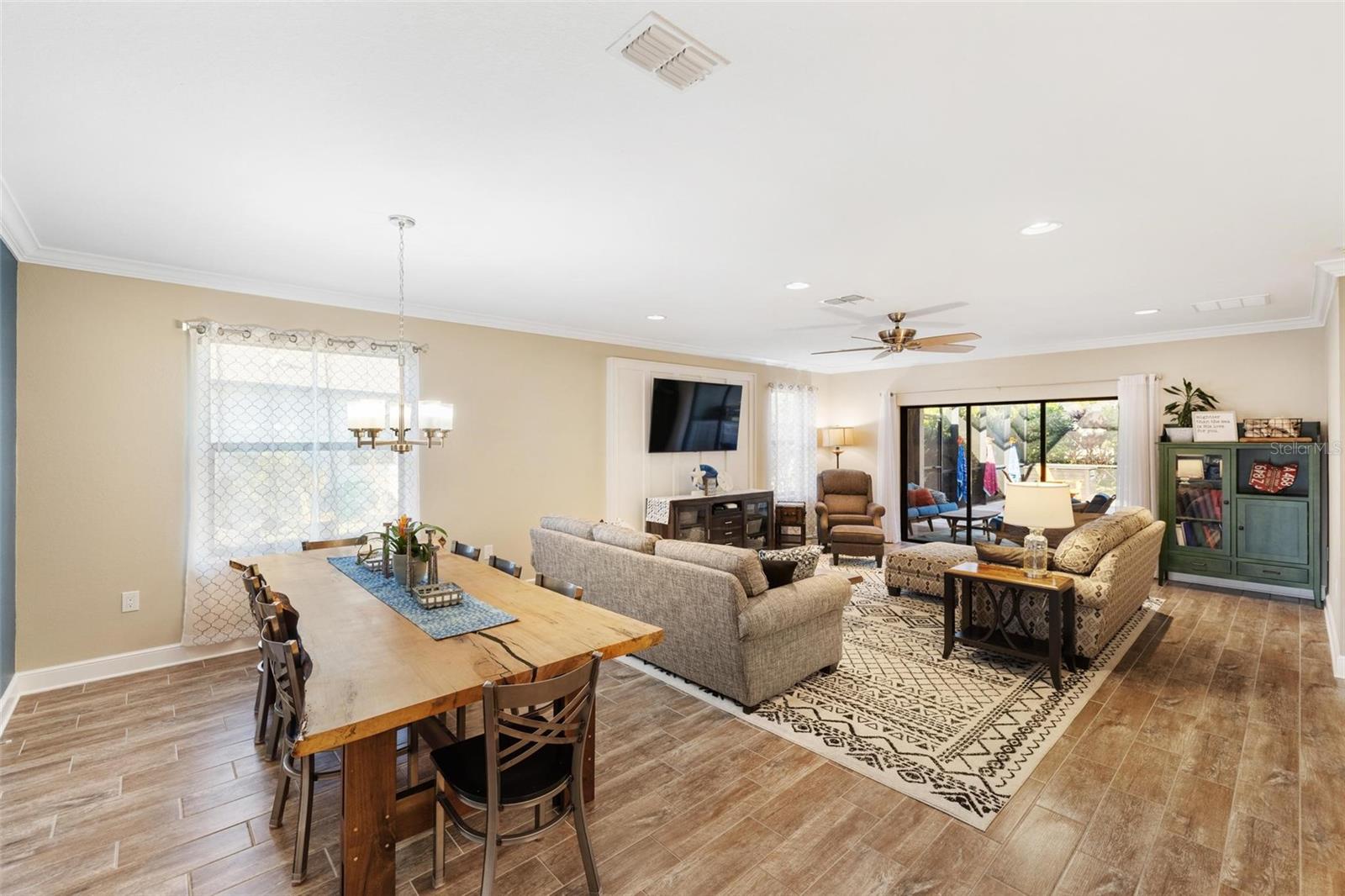 VILLA MILANO PH 4-6 - Residential