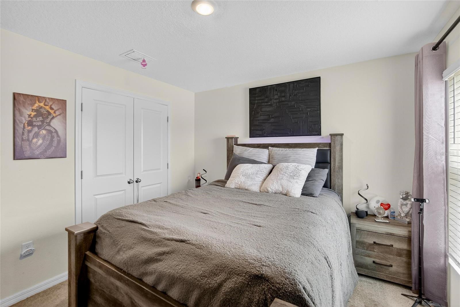BERRY BAY - Residential Lease