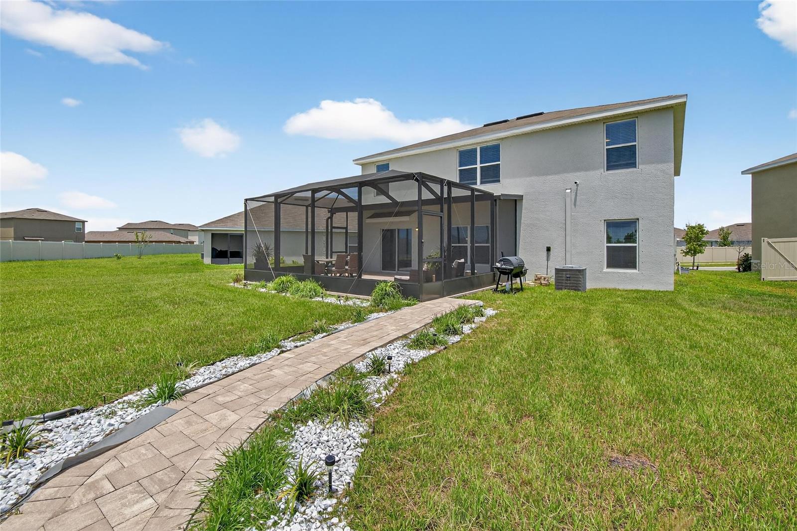 BERRY BAY - Residential Lease