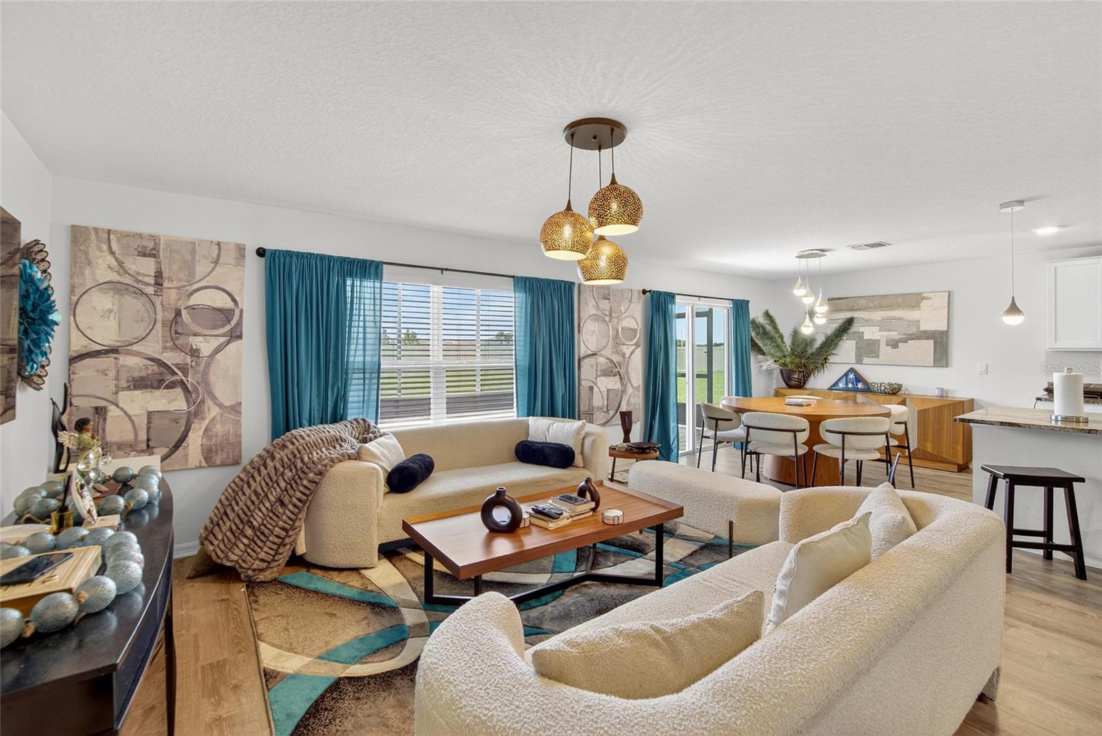 BERRY BAY - Residential Lease