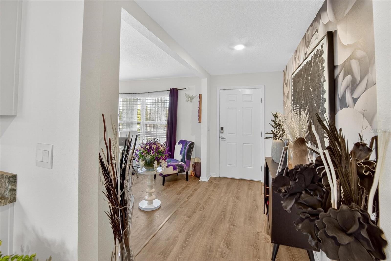 BERRY BAY - Residential Lease