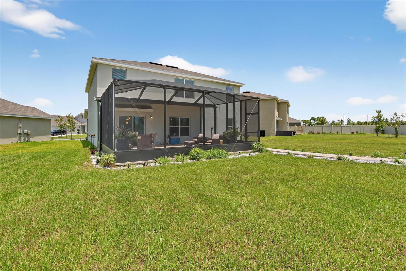 BERRY BAY - Residential Lease