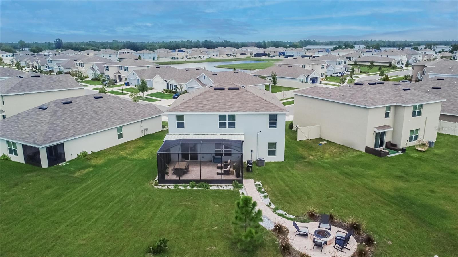 BERRY BAY - Residential Lease