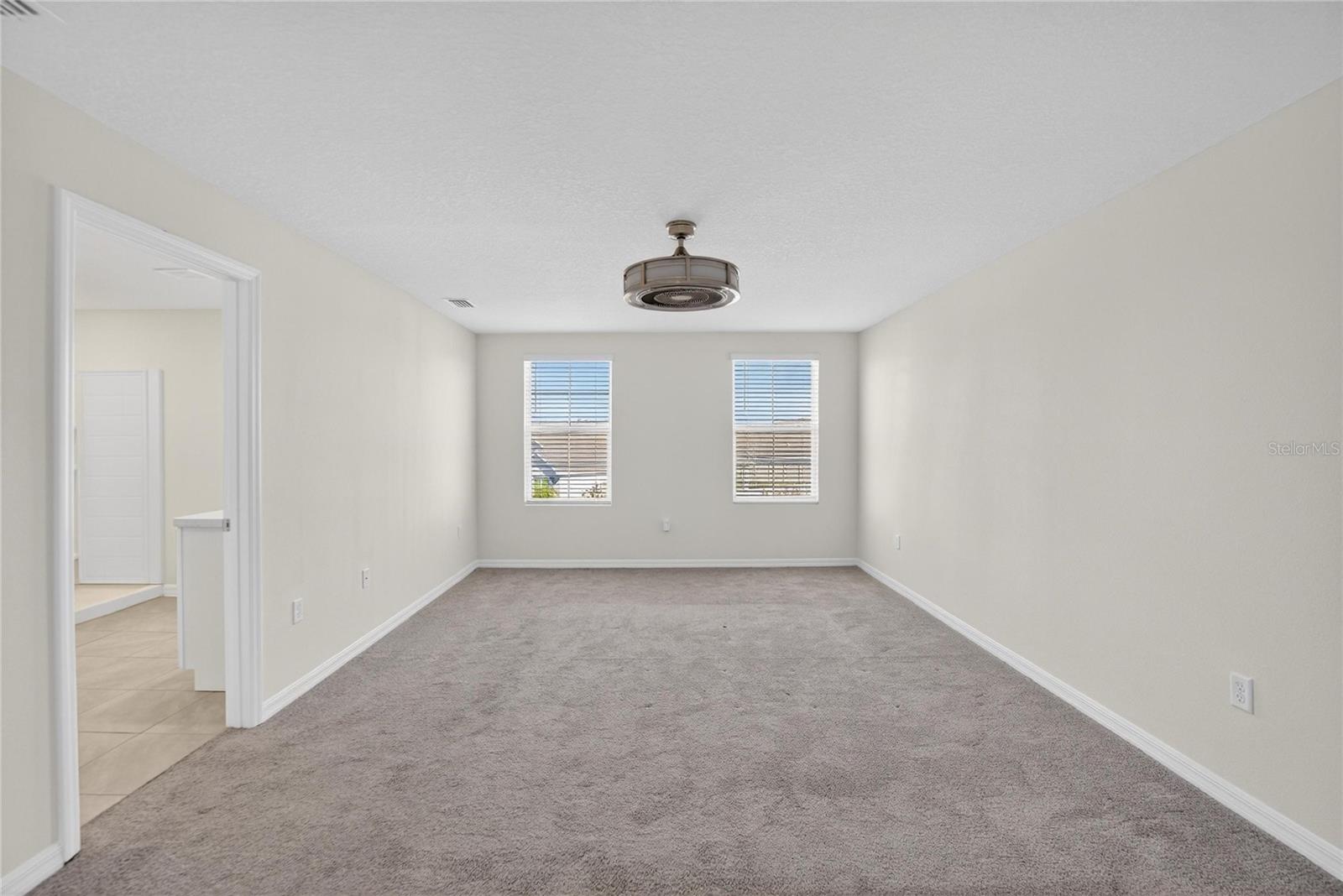 BERRY BAY - Residential Lease