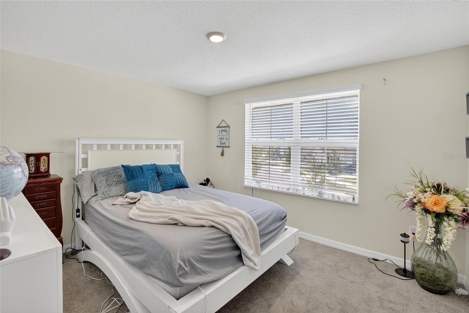BERRY BAY - Residential Lease