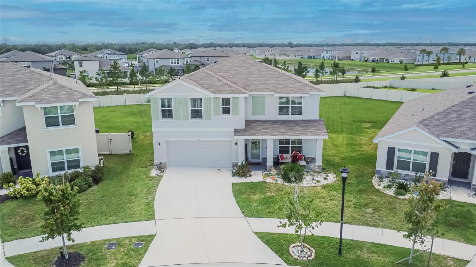 BERRY BAY - Residential Lease