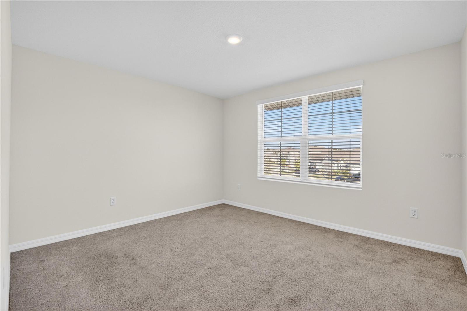 BERRY BAY - Residential Lease