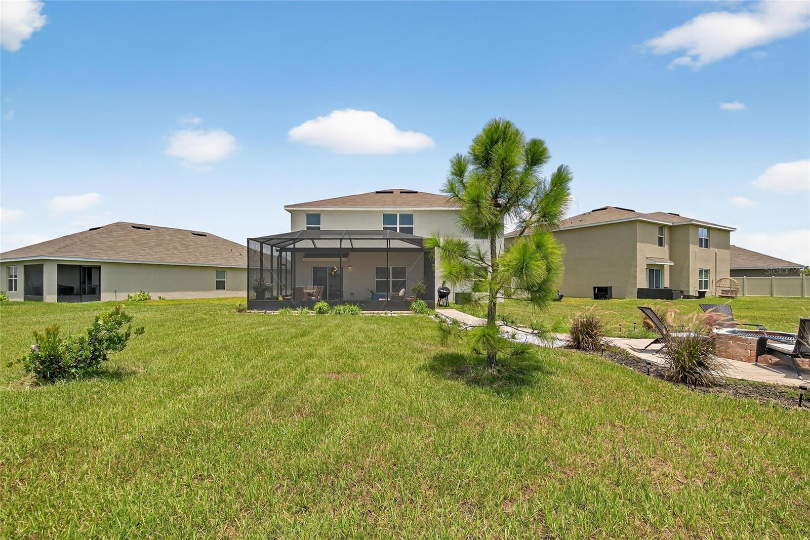 BERRY BAY - Residential Lease