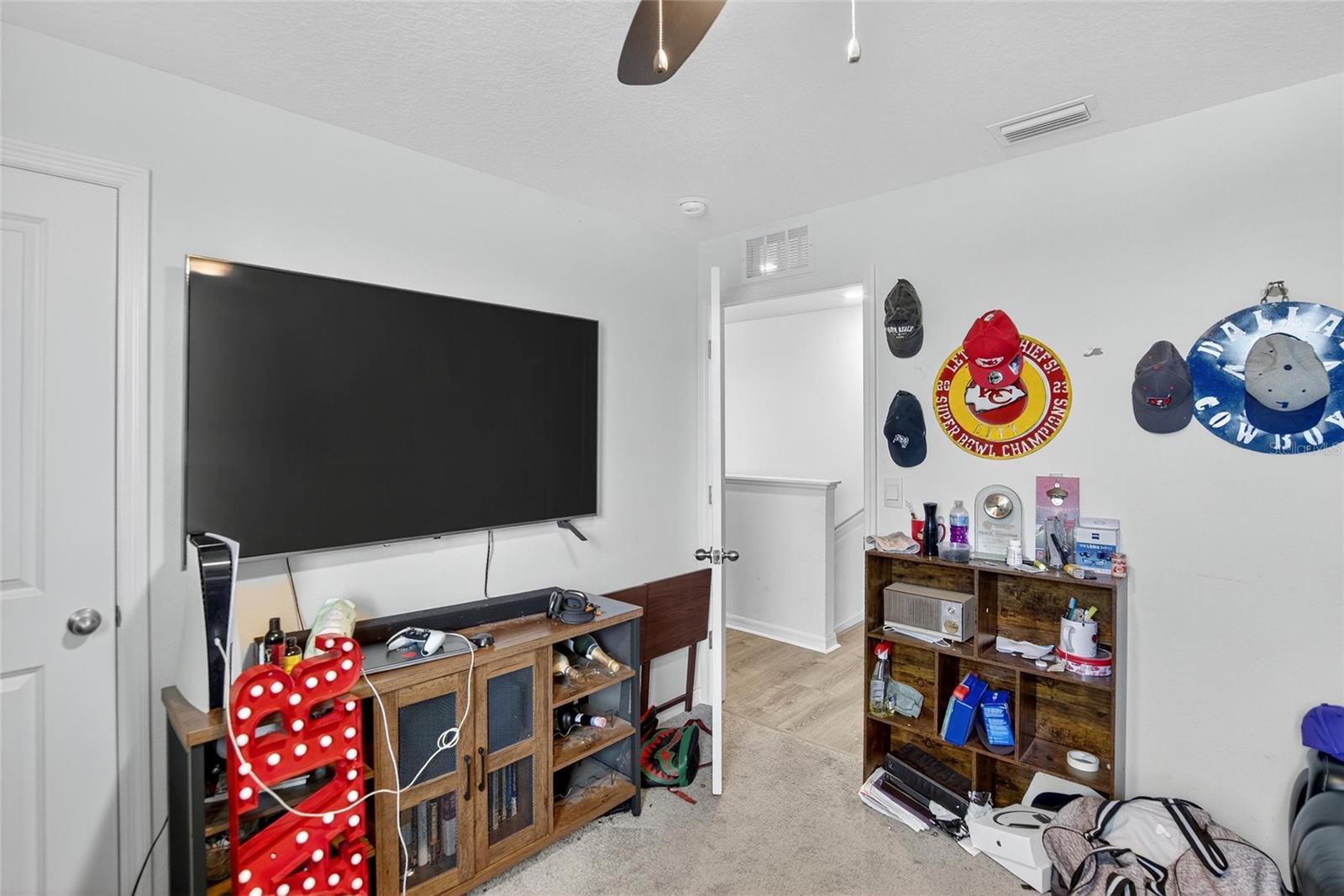BERRY BAY - Residential Lease