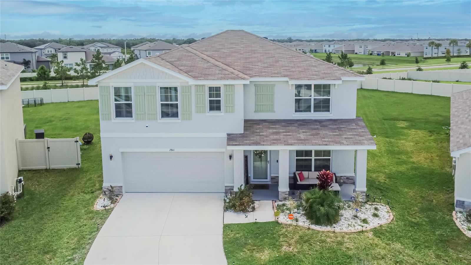 BERRY BAY - Residential Lease