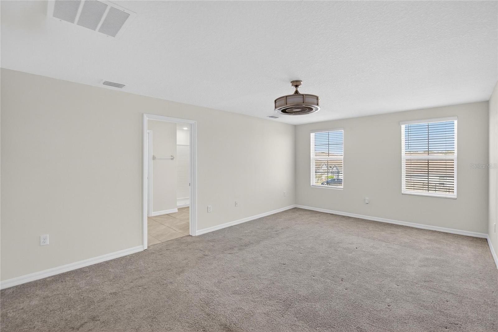 BERRY BAY - Residential Lease