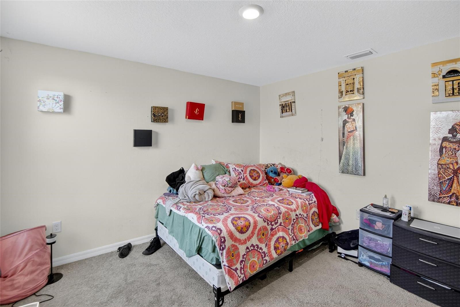 BERRY BAY - Residential Lease