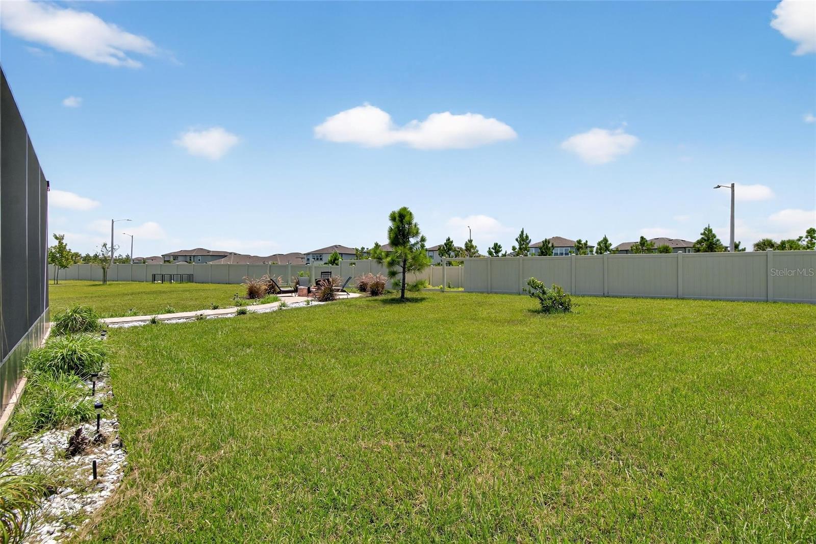 BERRY BAY - Residential Lease