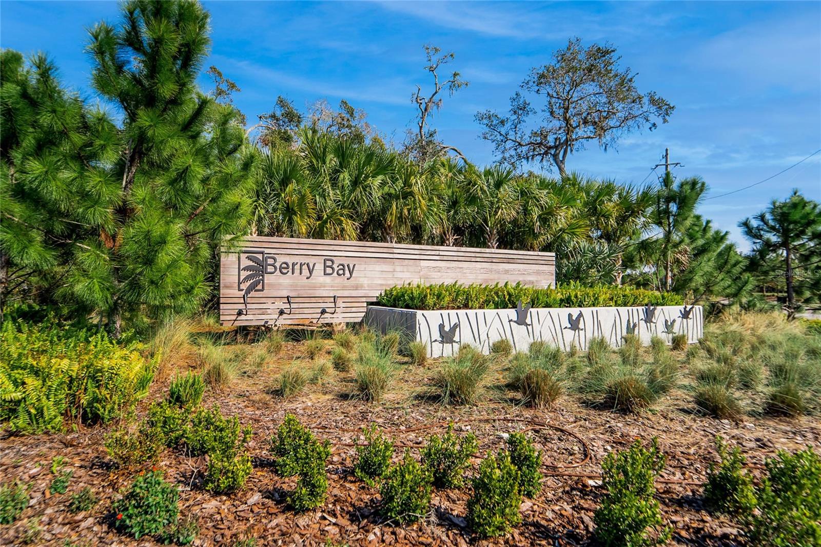 BERRY BAY - Residential Lease