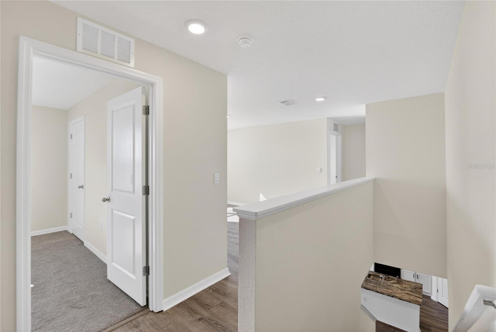 BERRY BAY - Residential Lease