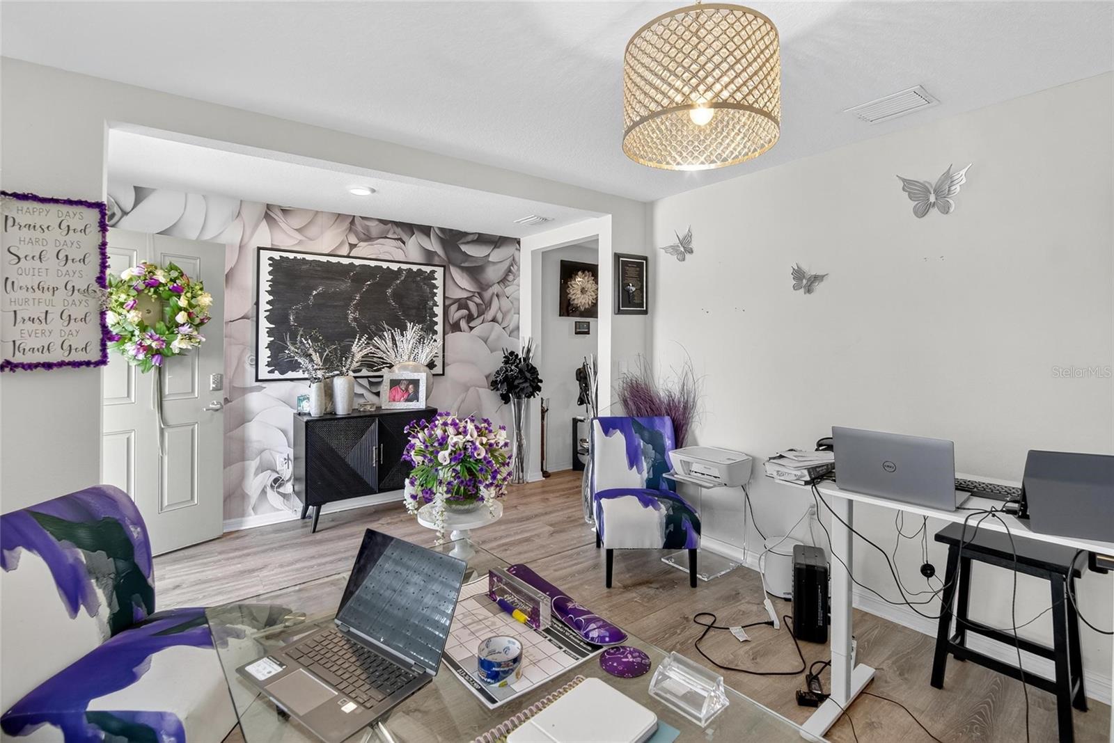 BERRY BAY - Residential Lease