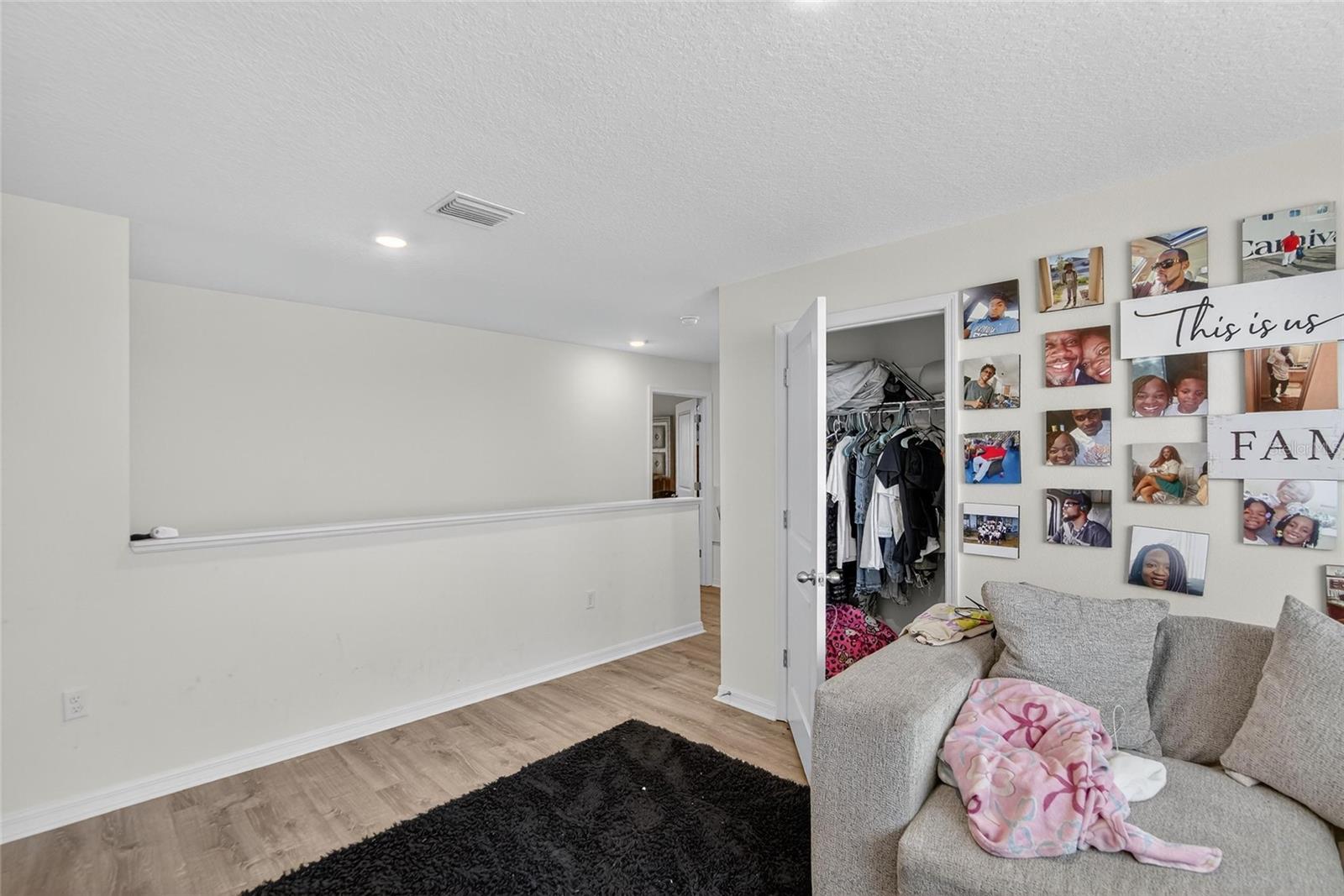 BERRY BAY - Residential Lease