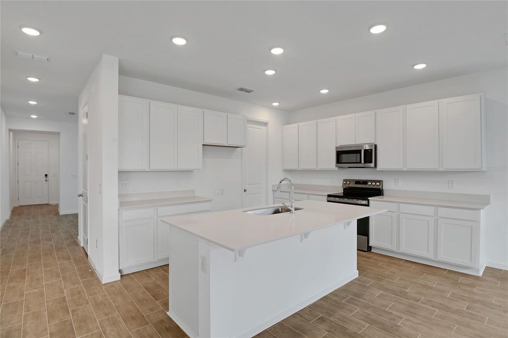 Photo of 330 Alexandrite Street, Deland, FL 32720 (MLS # S5148388)