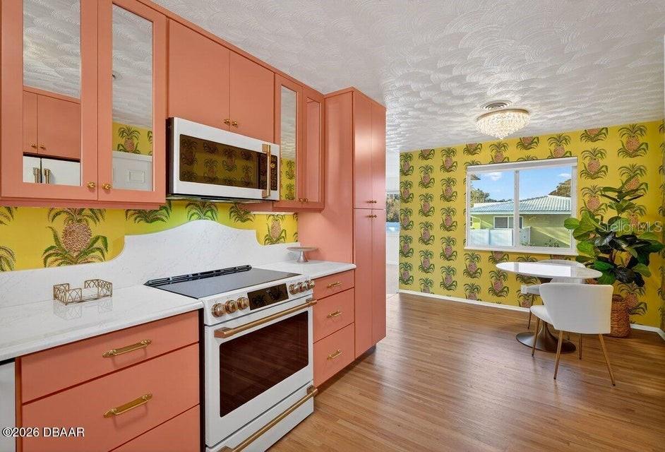 RIVEROAKS - Residential