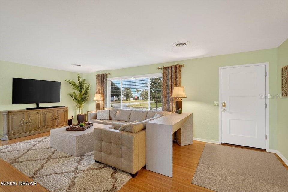 RIVEROAKS - Residential