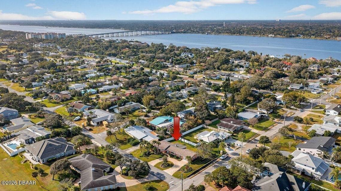 RIVEROAKS - Residential