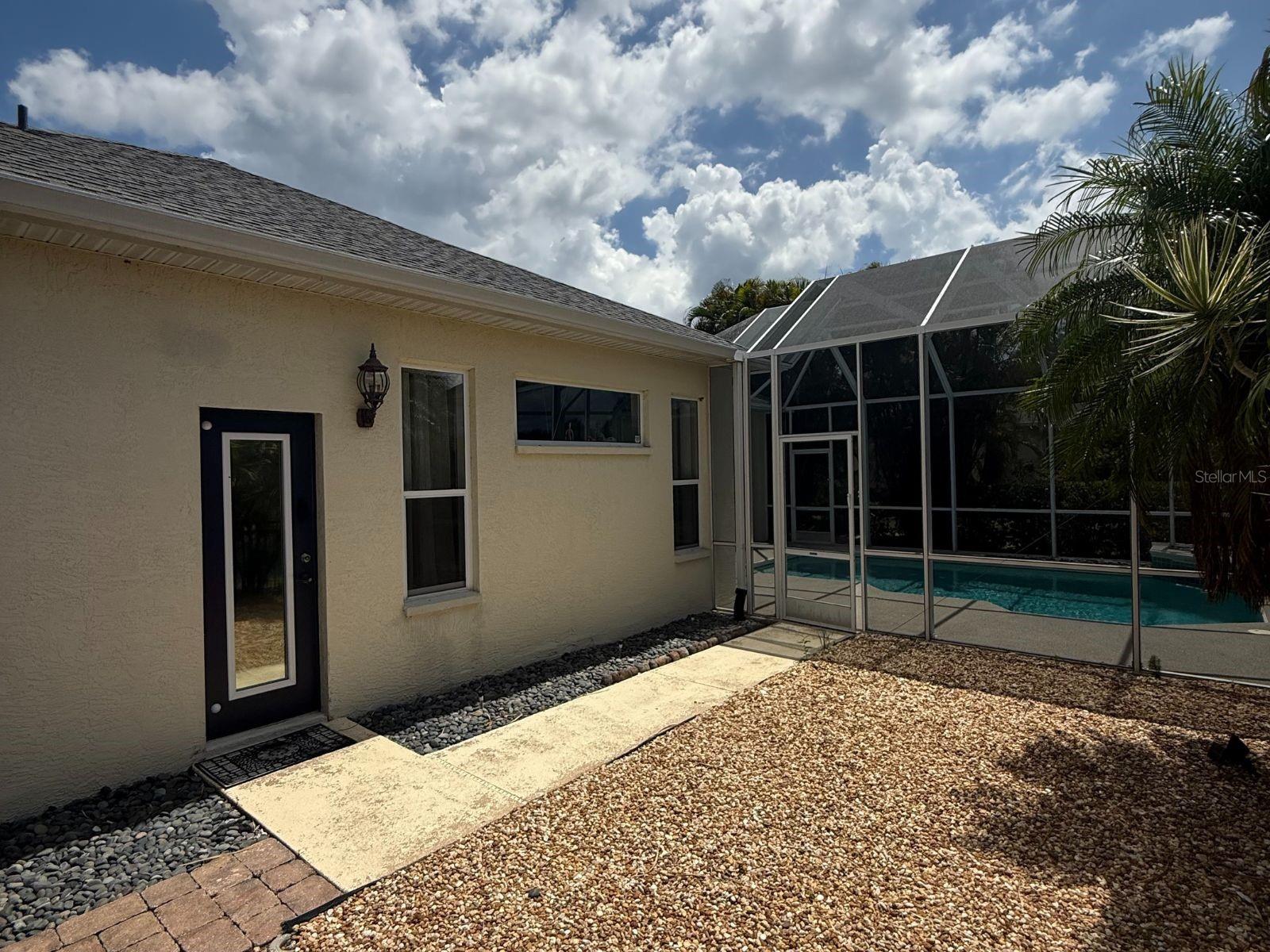 ASHLEY TRACE AT UNIVERSITY PLACE - Residential Lease