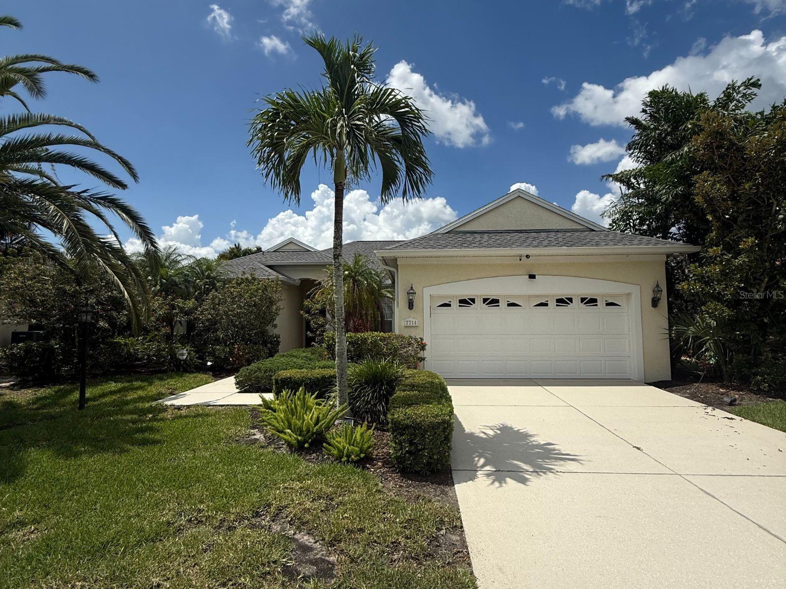 Furnished 3-Bedroom, 3-Bath Home with 2-Car Garage – Flexible Lease Terms Available!
Welcome to your ideal Sarasota rental! This beautifully furnished 3-bedroom, 3-bathroom home offers 2,116 square feet of stylish and comfortable living space, a 2-car garage, and a flexible floor plan perfect for any lifestyle.
Whether you're looking for a short-term stay (3 or 6 months) or a long-term rental (annual), we’re happy to accommodate your needs. This rental offers flexibility without compromising quality or location.
Step inside to find a spacious open-concept layout, a fully equipped kitchen, and three generously sized bedrooms, with 3 full bathrooms for privacy and convenience. Enjoy the ease of a fully furnished space that’s move-in ready, so you can start enjoying all that Sarasota has to offer from day one.
Ideally located near: UTC Shopping & Dining, World-Class Beaches, Vibrant Downtown Sarasota, Sarasota-Bradenton & Tampa Airports, and Top-Rated Golf Courses.
Rental Highlights: 3 Bed
rooms | 3 Full Bathrooms, 2,116 Sq Ft of Living Space, Fully Furnished, 2-Car Garage, No Pets Allowed, Flexible Lease Terms (3, 6, or 12 Months), and Close to Everything Sarasota Has to Offer.
This home blends comfort, convenience, and flexibility—perfect for professionals, families, or seasonal visitors. Schedule your showing today and make this beautiful Sarasota rental your next home!