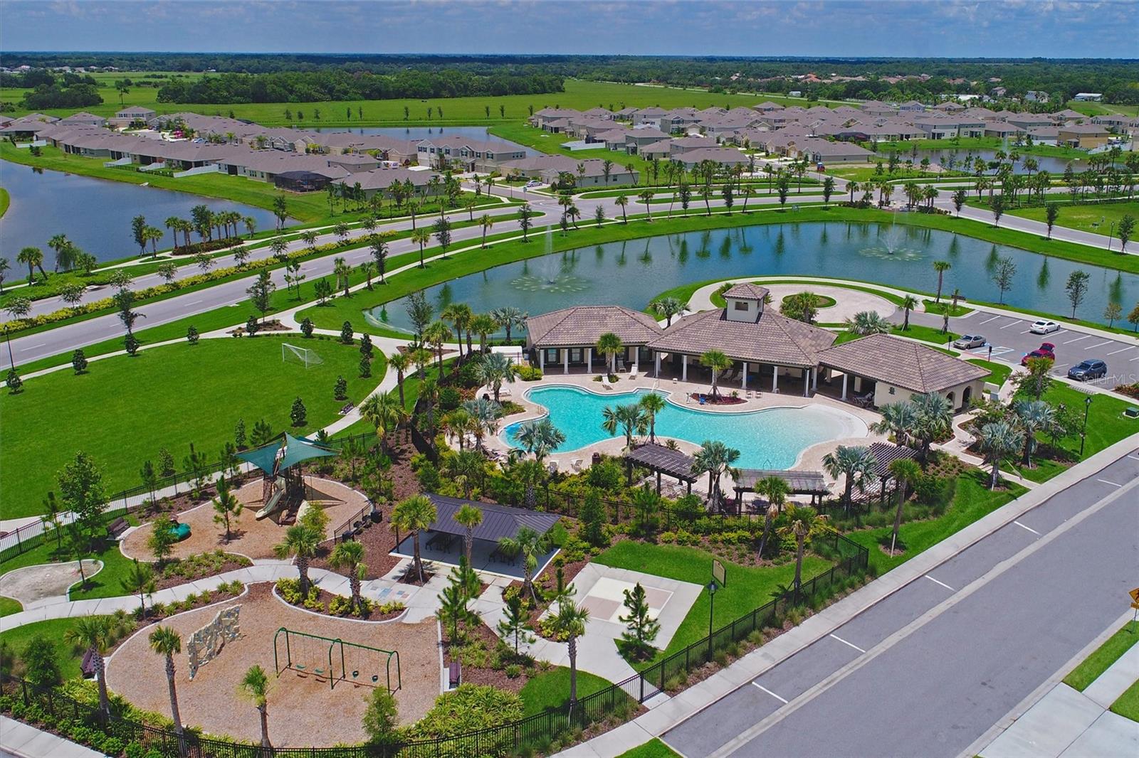 DEL TIERRA PH II - Residential