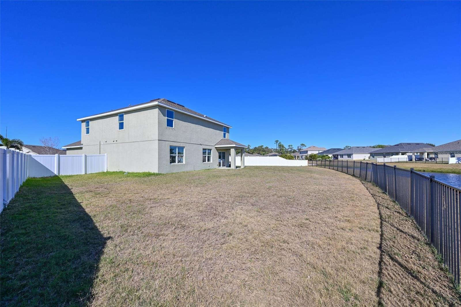 DEL TIERRA PH II - Residential