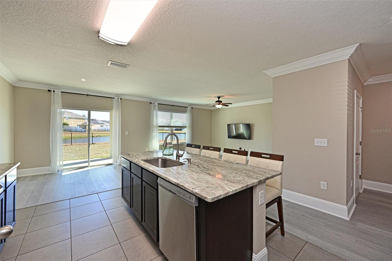 DEL TIERRA PH II - Residential