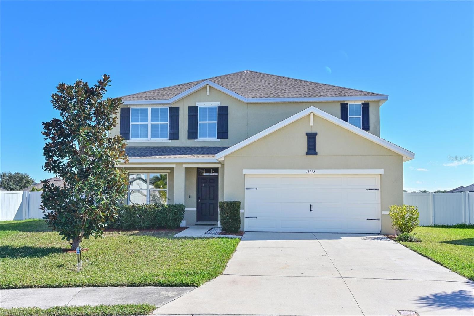 DEL TIERRA PH II - Residential