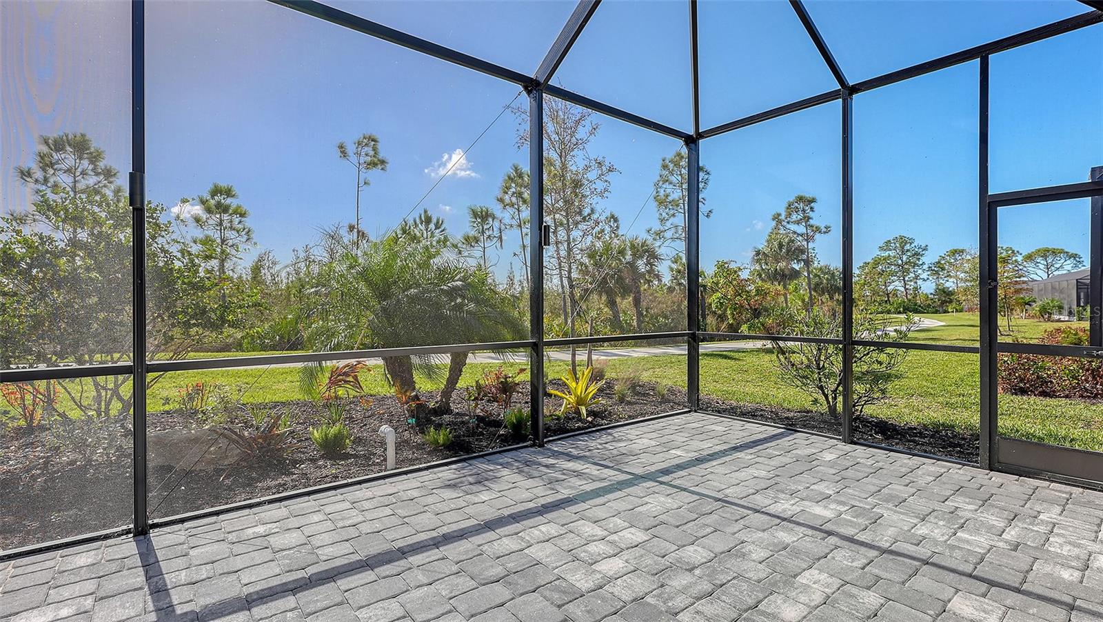 WELLEN PARK GOLF & COUNTRY CLUB - Residential Lease