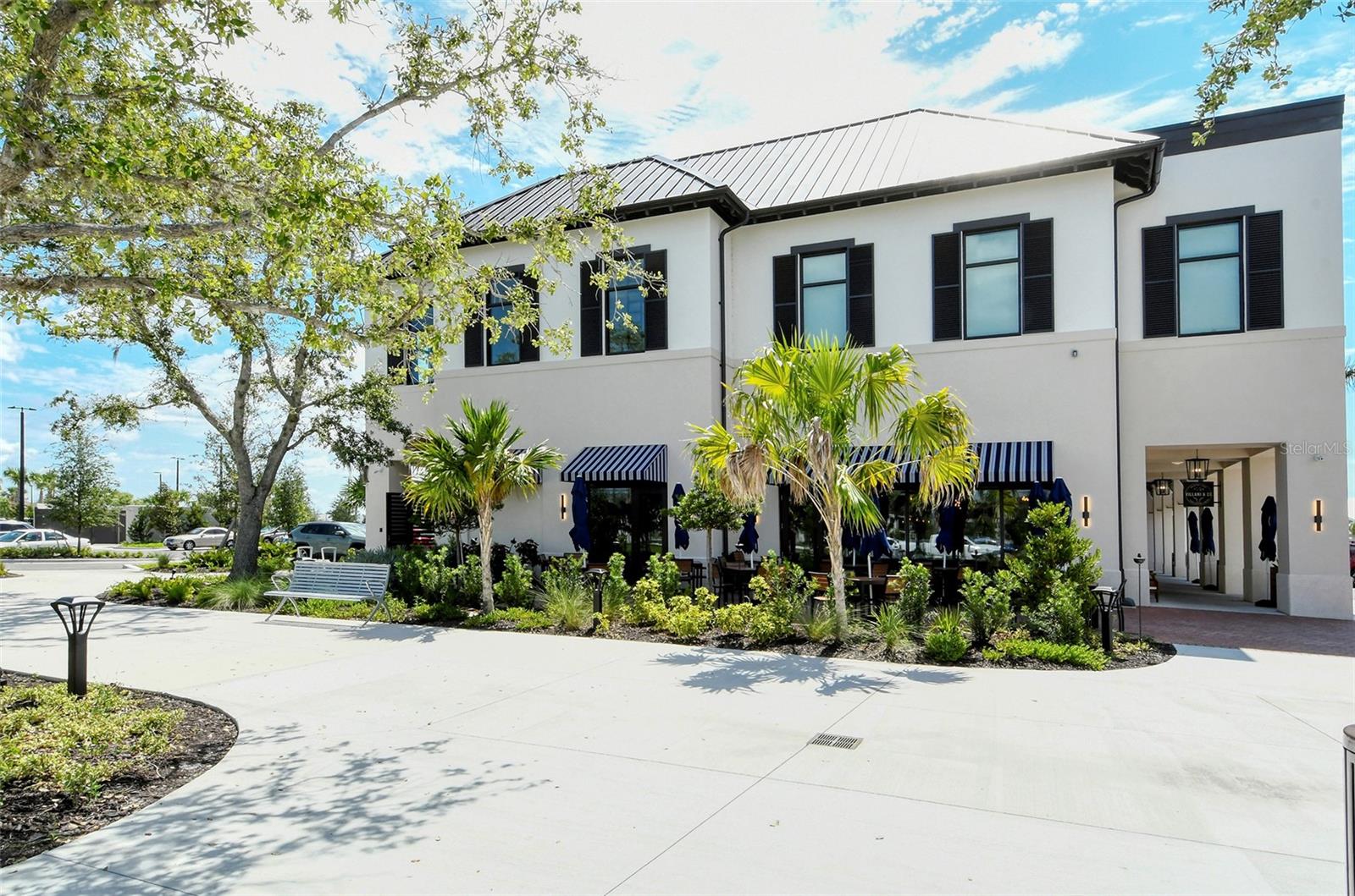 WELLEN PARK GOLF & COUNTRY CLUB - Residential Lease