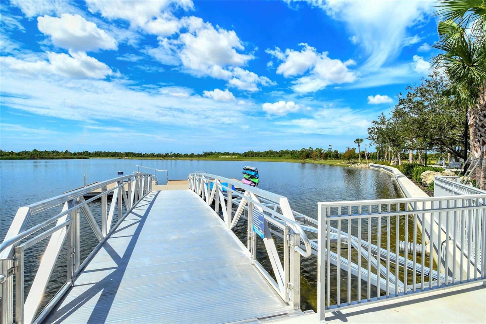 WELLEN PARK GOLF & COUNTRY CLUB - Residential Lease