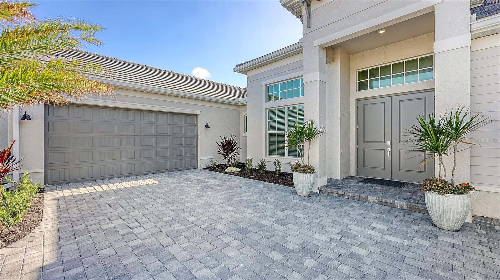 WELLEN PARK GOLF & COUNTRY CLUB - Residential Lease