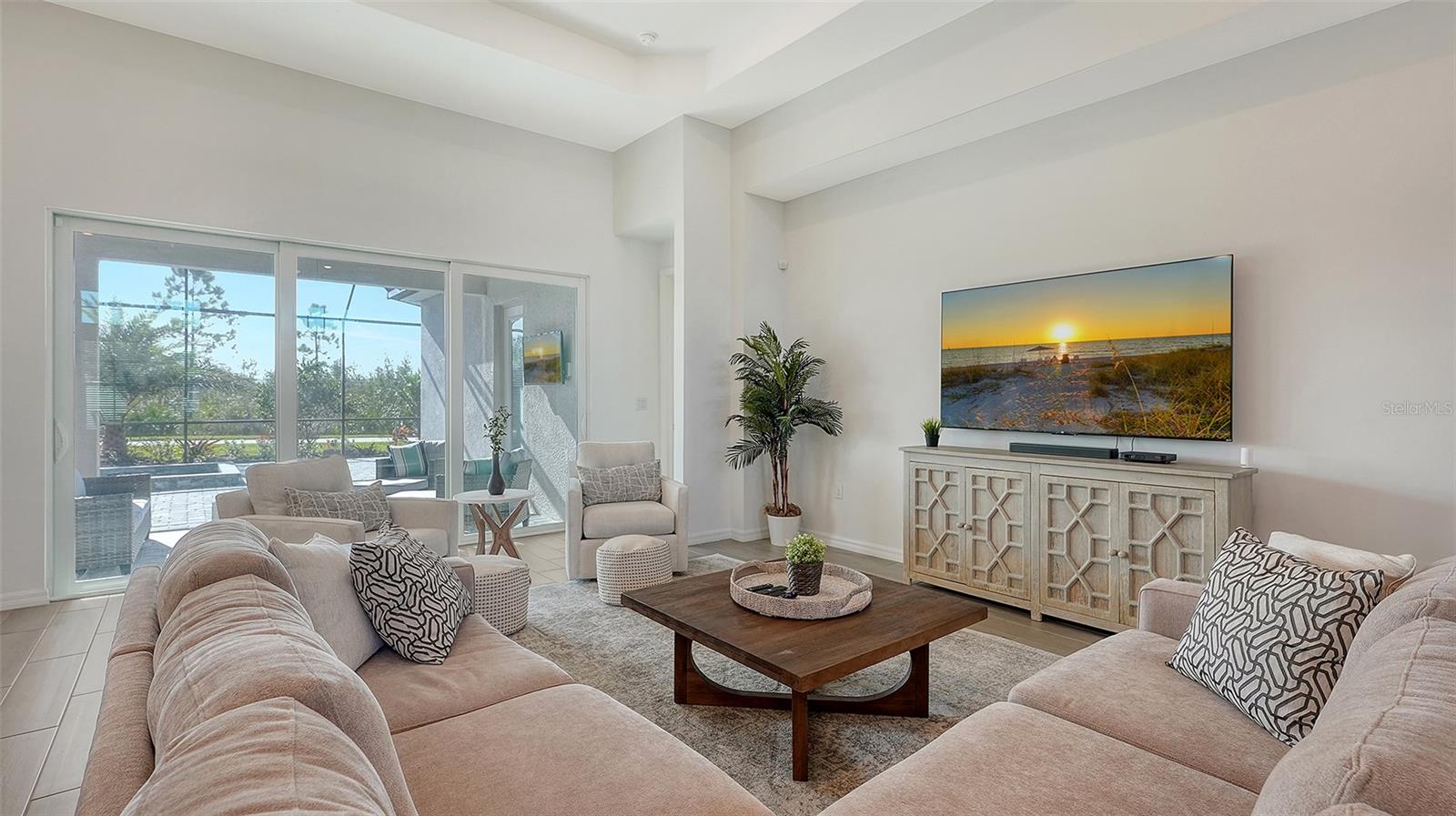 WELLEN PARK GOLF & COUNTRY CLUB - Residential Lease