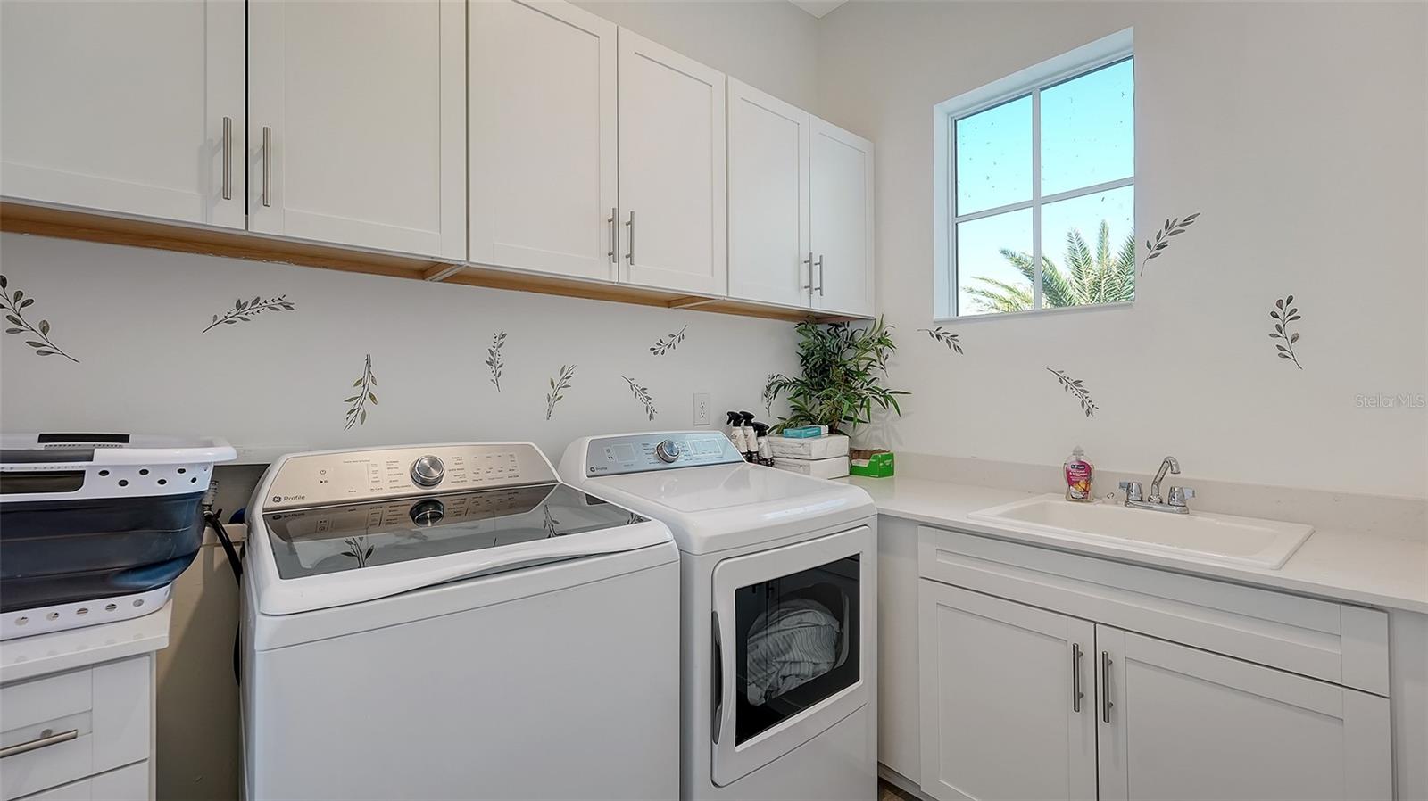 WELLEN PARK GOLF & COUNTRY CLUB - Residential Lease