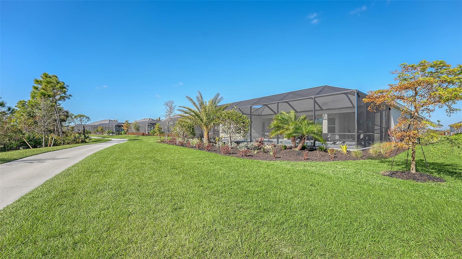 WELLEN PARK GOLF & COUNTRY CLUB - Residential Lease