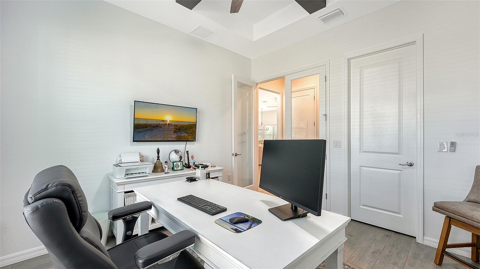 WELLEN PARK GOLF & COUNTRY CLUB - Residential Lease