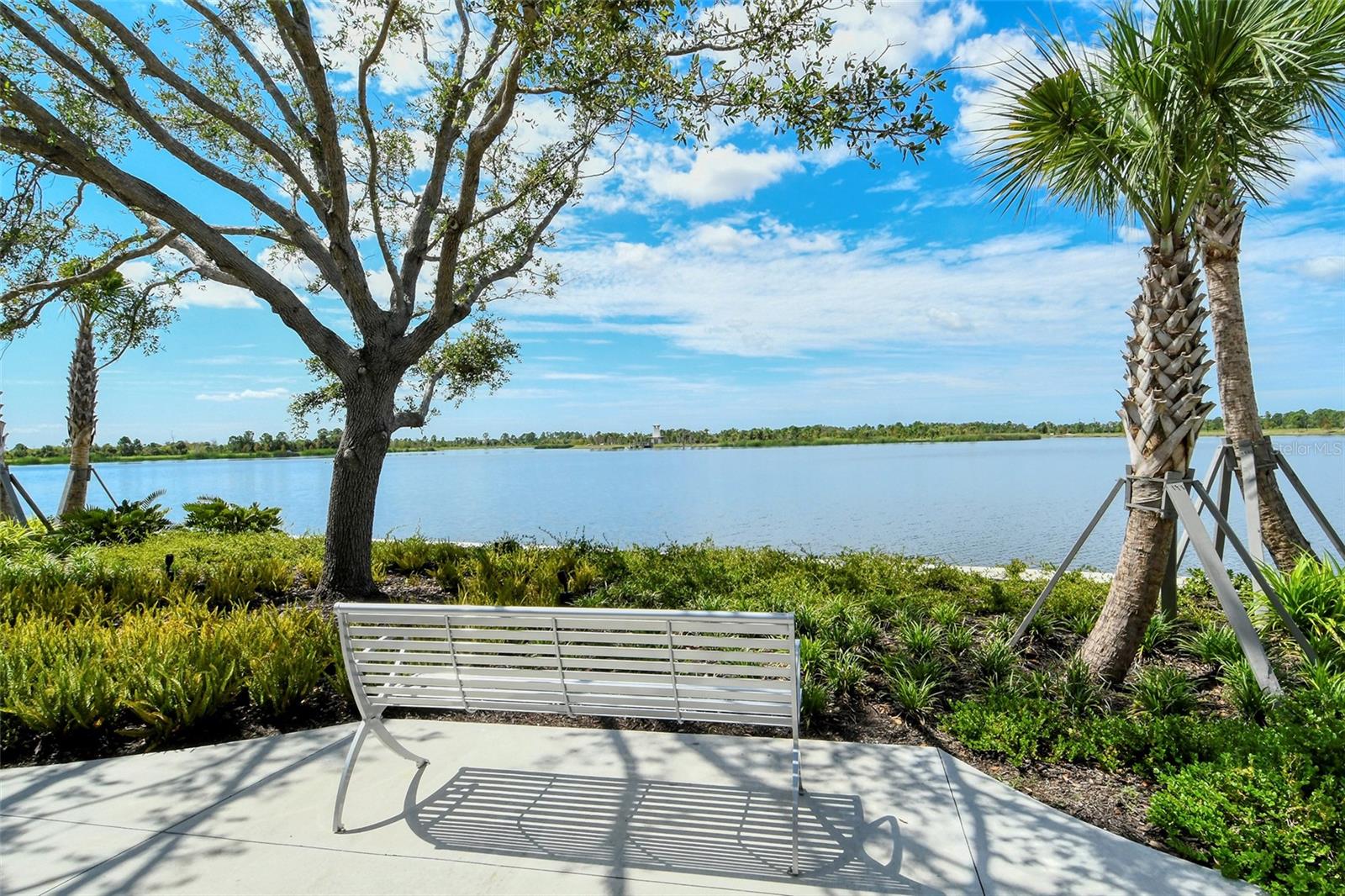 WELLEN PARK GOLF & COUNTRY CLUB - Residential Lease