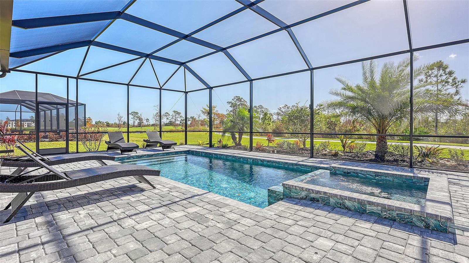 WELLEN PARK GOLF & COUNTRY CLUB - Residential Lease