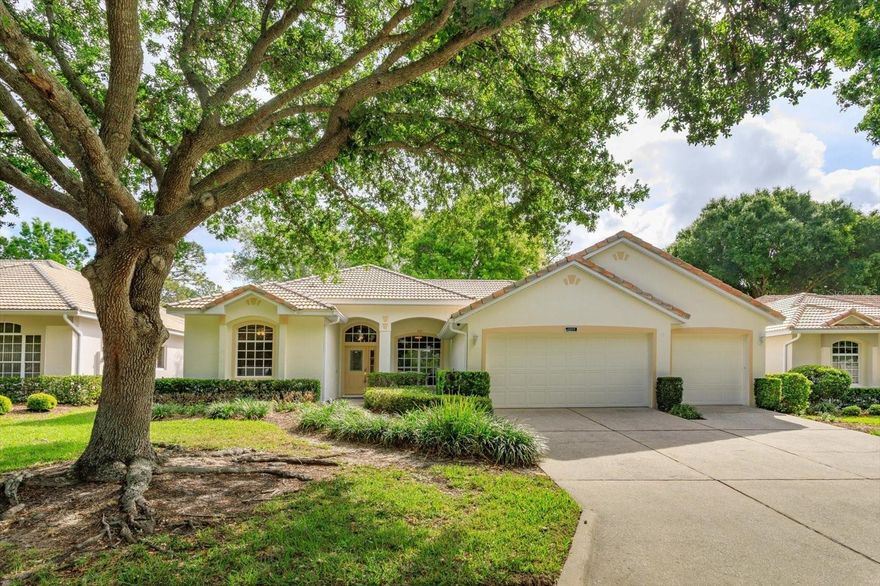 Under contract-accepting backup offers. Well-maintained 3-bedroom, 2-bath single-family home offering 2,040 sq ft of living space on a spacious 8,625 sq ft lot. Built in 1998, this one-story home features a durable tile roof, brick/stucco exterior, and functional layout. Located in a desirable Clermont Kings Ridge.