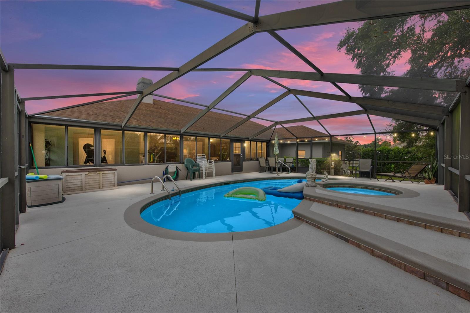 AVONDALE - Residential
