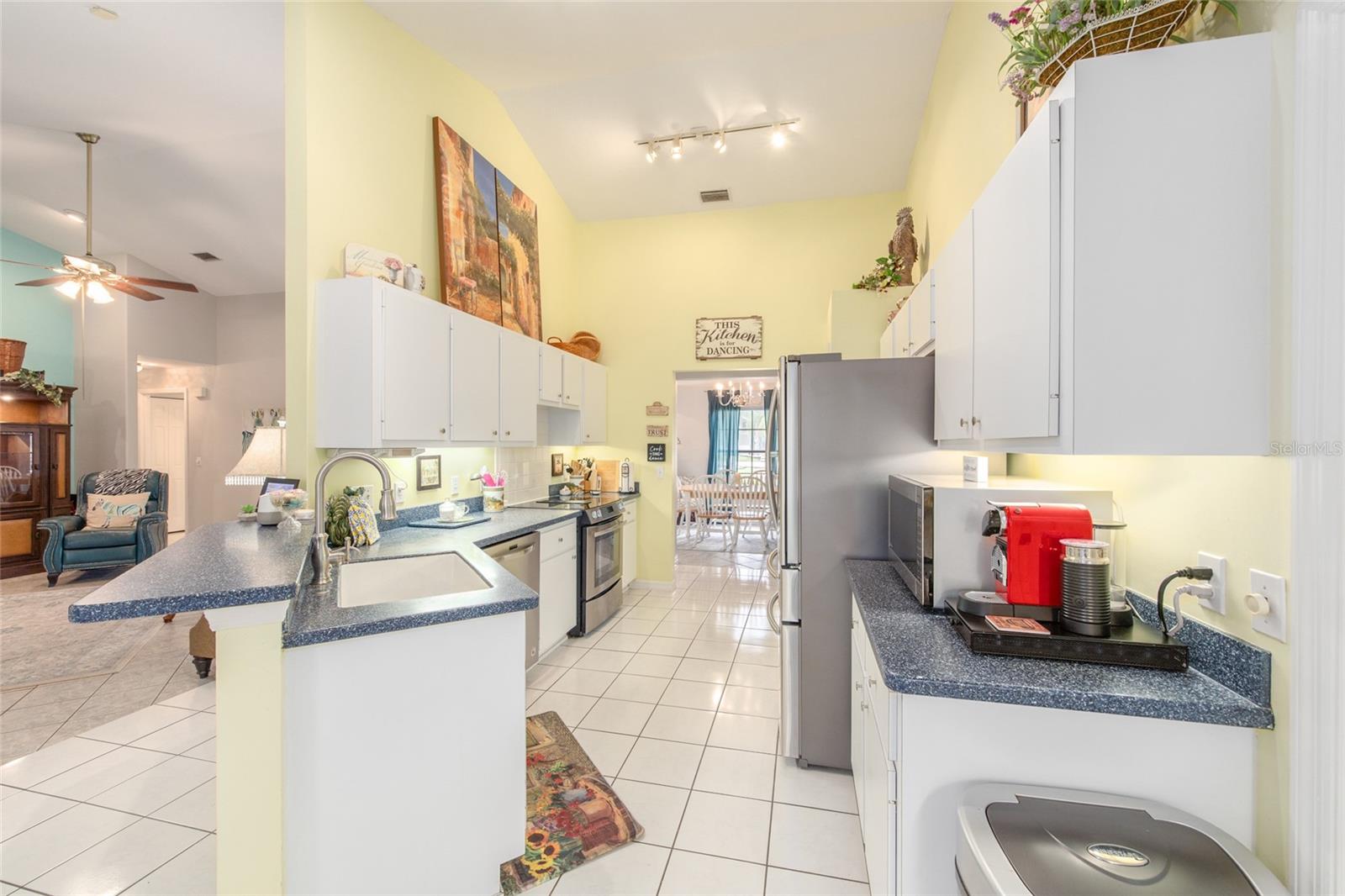 AVONDALE - Residential