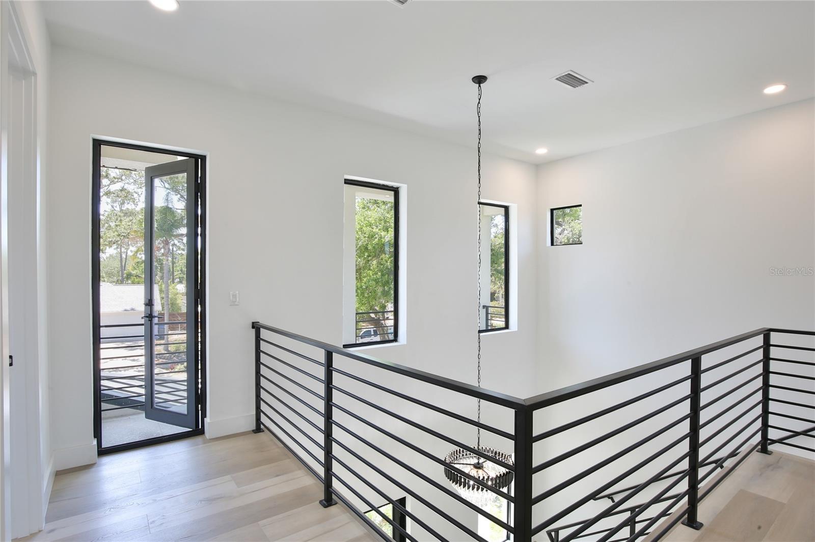 RIDGEWOOD - Residential